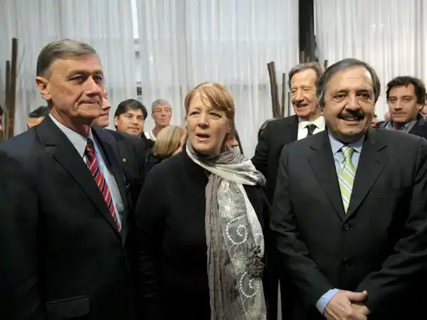 Lanzaron Stolbizer y Alfonsín