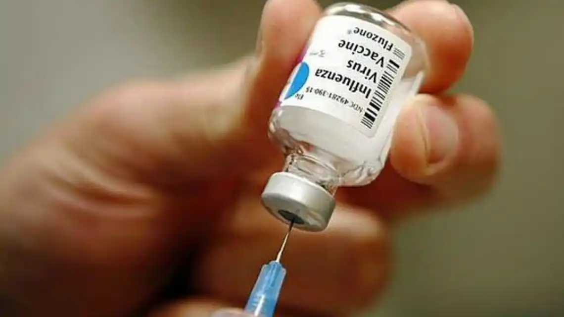 Salud recuperó 15 mil dosis de vacuna antigripal desde las farmacias