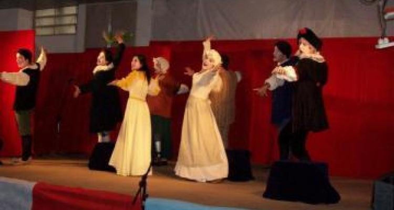 Exitosa obra teatral en la Sociedad Italiana
