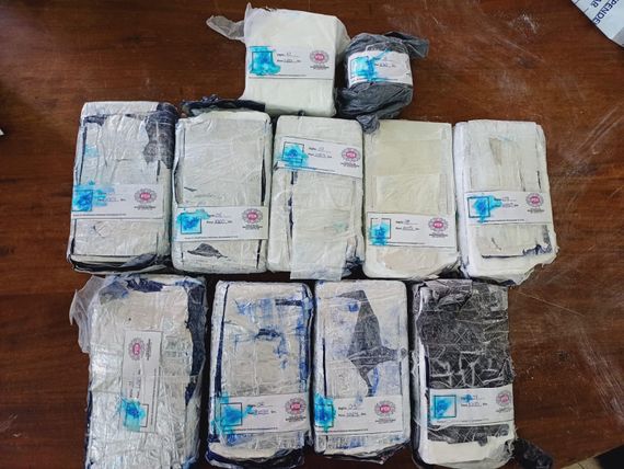 Una acusada por poseer diez kilos de cocaína de máxima pureza