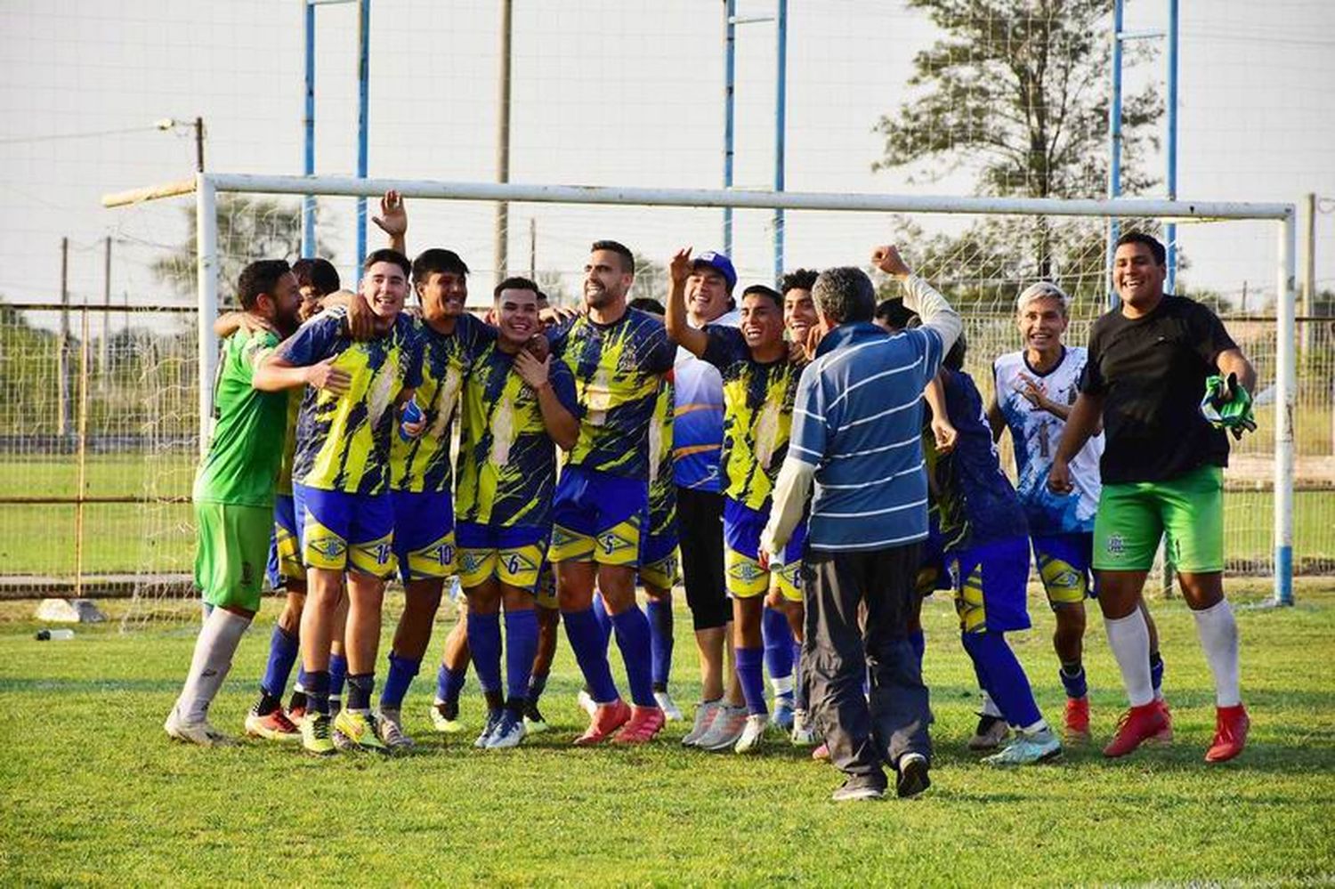 Definidos los semifinalistas y
el descenso en el Torneo Anual