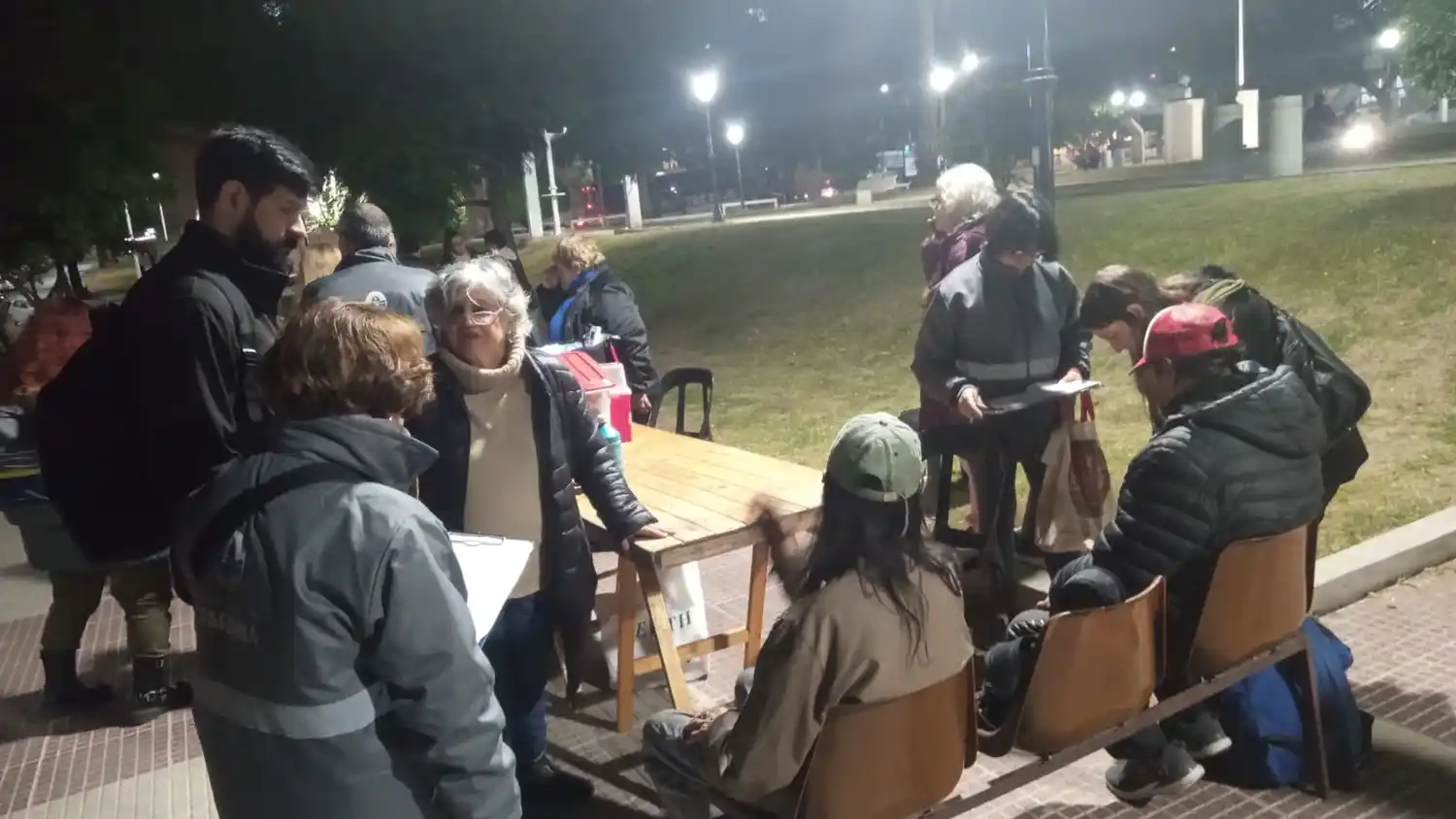 En Paraná realizan operativo de vacunación y controles médicos a personas en situación de calle