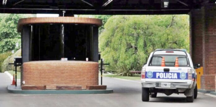 Escándalo en el Country Grand Bell: una fiesta terminó con tiros
