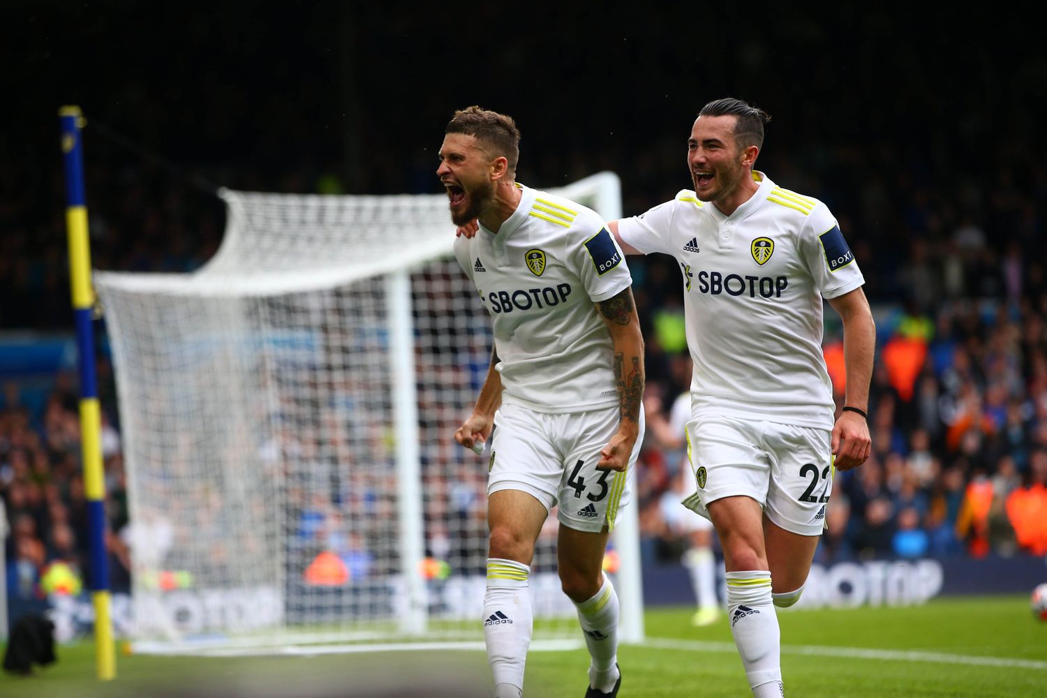 Leeds United se recuperó con un 2-2 frente a Everton