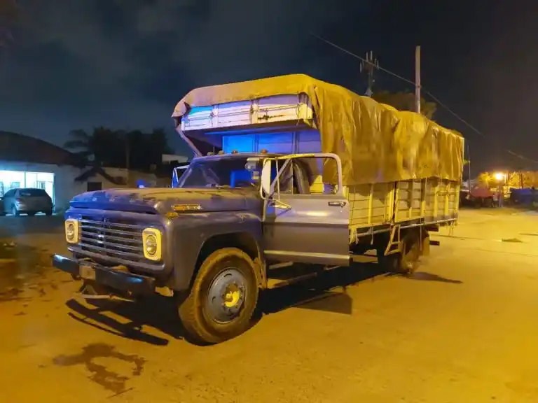 Decomisan 8.000 litros de combustible transportados irregularmente