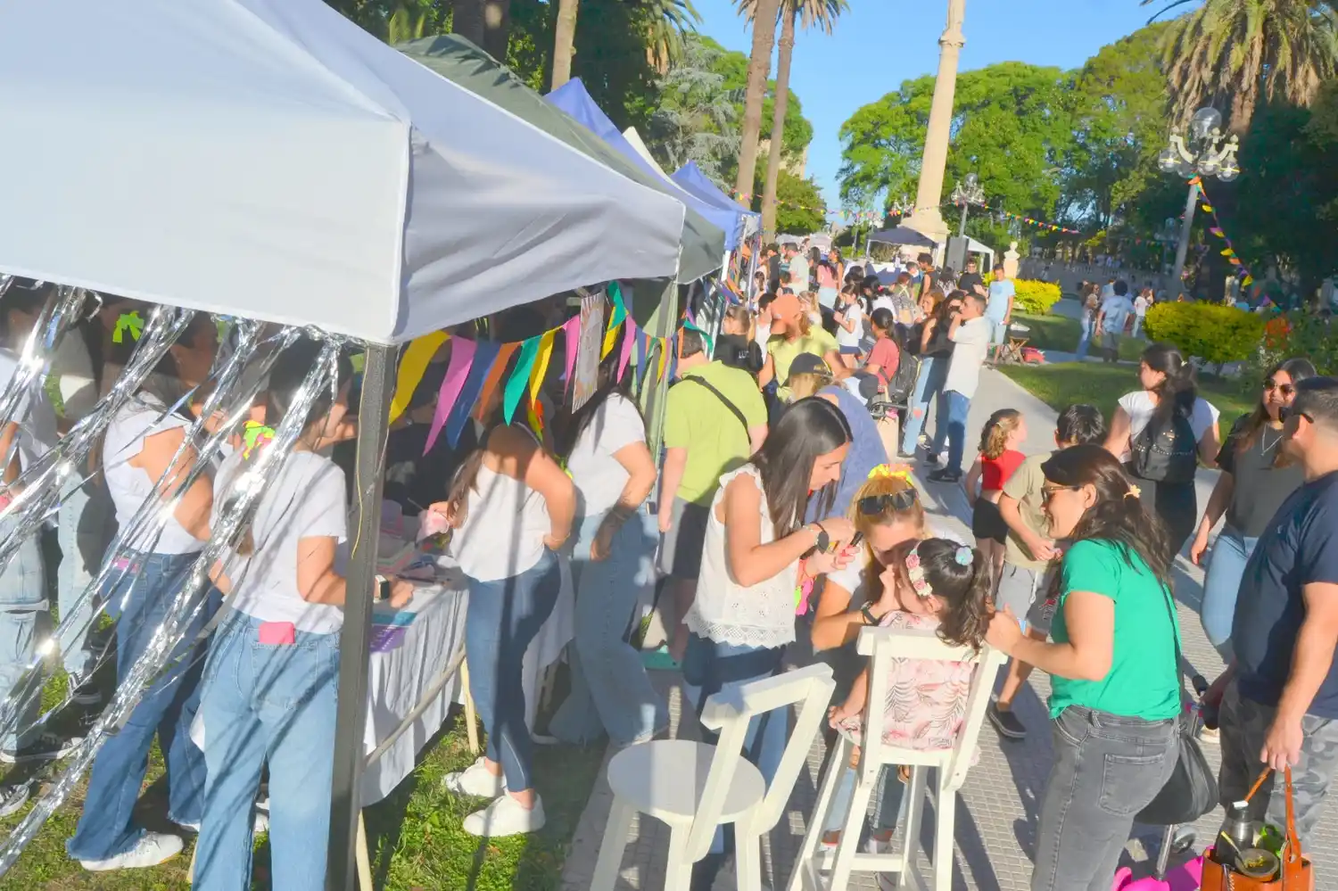 Se realizó la kermes de Lucecitas