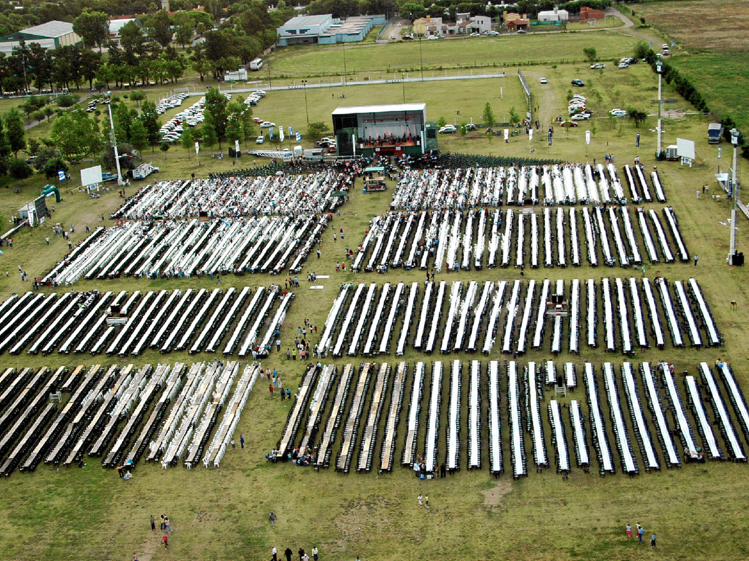 Devoto espera a más de 25.000 personas en la Gran Promoción con el cierre de Axel