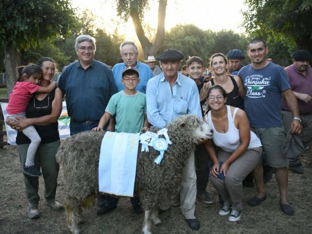 Javier Rodríguez, ministro de Desarrollo Agrario bonaerense participó de la 102° Exposición de Reproductores Ovinos en la ciudad de Ayacucho.