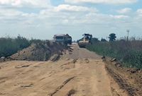 La Cooperativa Vial avanza sobre la última parte del entoscado en el acceso alternativo a De la Canal