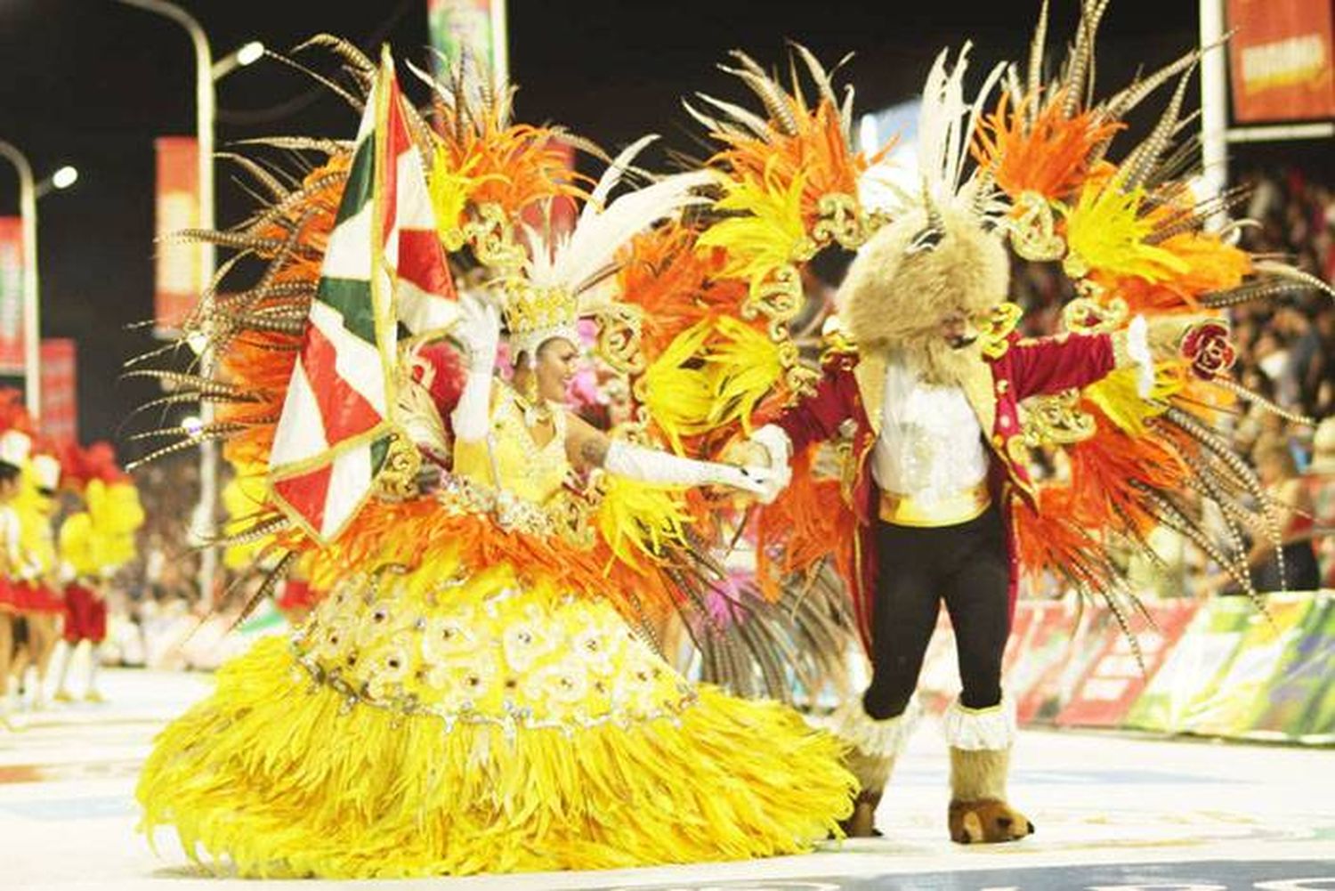 Con un imponente marco de público, Concordia vivió la cuarta noche del carnaval