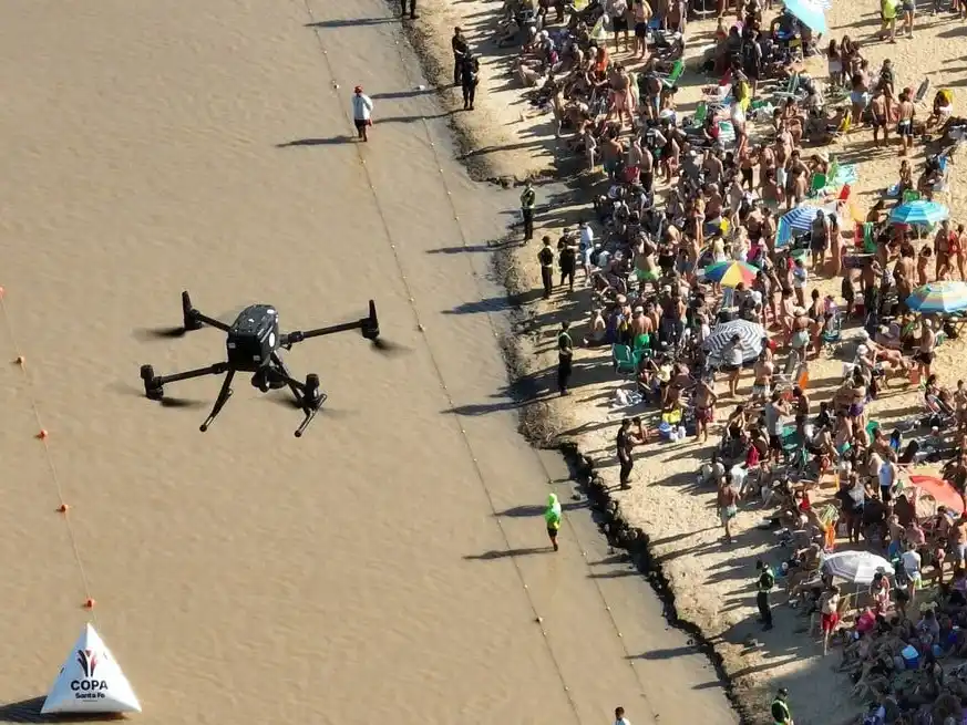 Los drones aseguraron la seguridad de la Maratón Santa Fe-Coronda. Foto: Fernando Nicola.