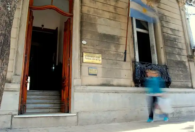 Se tramitaron los primeros documentos a través de Internet en Gualeguaychú 