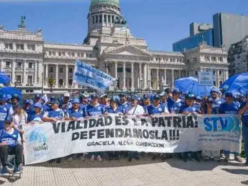 Defensorías del Pueblo se reunieron con el Sindicato
de Trabajadores Viales de la República Argentina