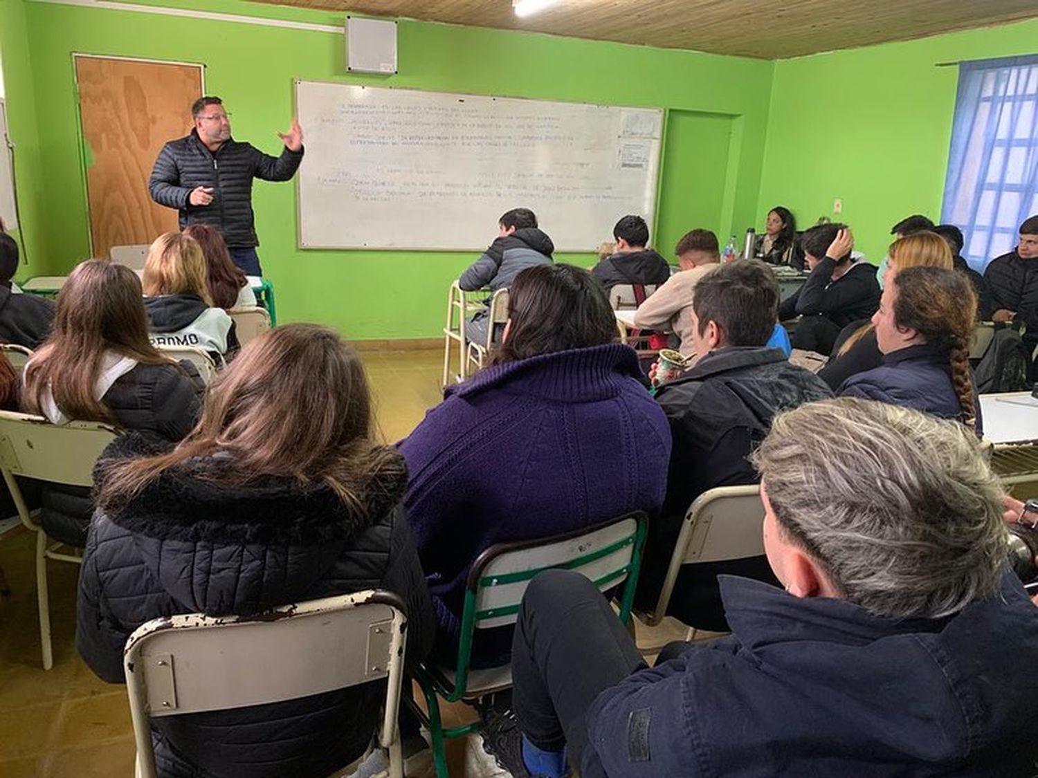 Sebastián Mascherano comparte su testimonio de superación y prevención en escuelas de Libertador