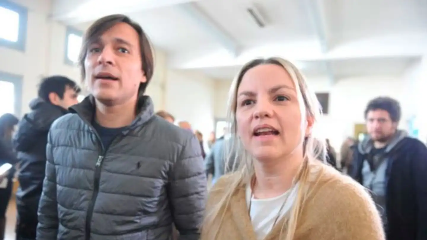 Juan Ignacio Buzali y Carolina Píparo. (Foto: Télam)