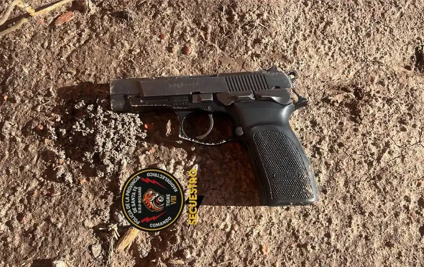 Detuvieron a tres menores sospechados de realizar amenazas con una pistola