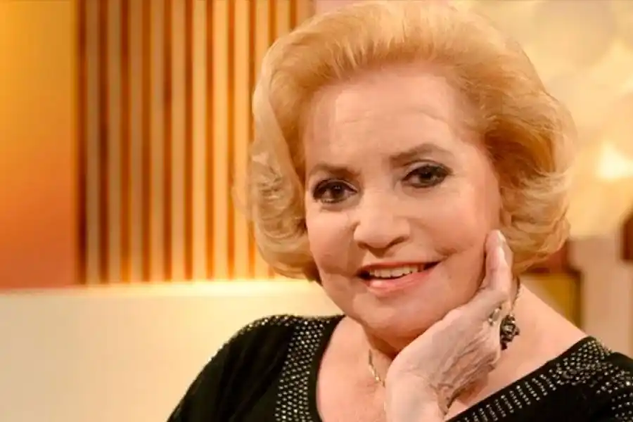 Murió Nelly Trenti, recordada por ser la locutora de los almuerzos de Mirtha Legrand