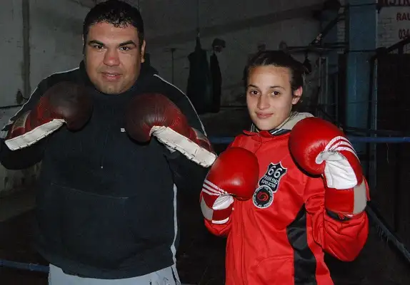 Boxeo: Octubre llega con ocho peleas de primer nivel en Defensores del Oeste 