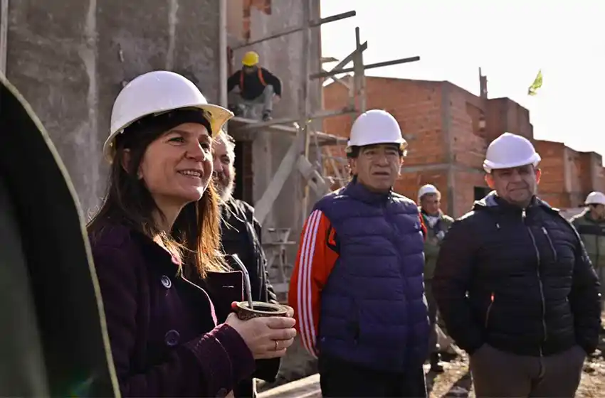 Raverta: “Queremos un municipio que acompañe, planifique y de prioridad a la vivienda y al trabajo marplatense”