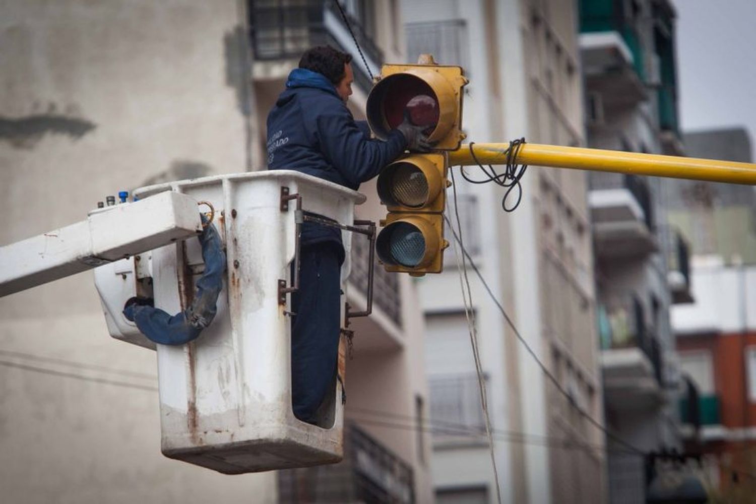 Pretenden finalizar en un mes la sincronización de semáforos con GPS