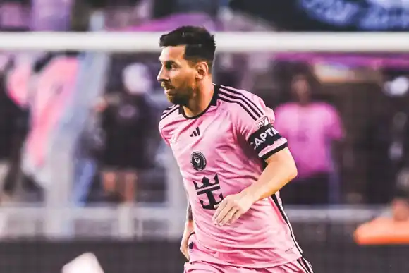 El Inter de Miami comunicó que durante la final de la Copa, Messi sufrió una lesión ligamentaria en el tobillo derecho