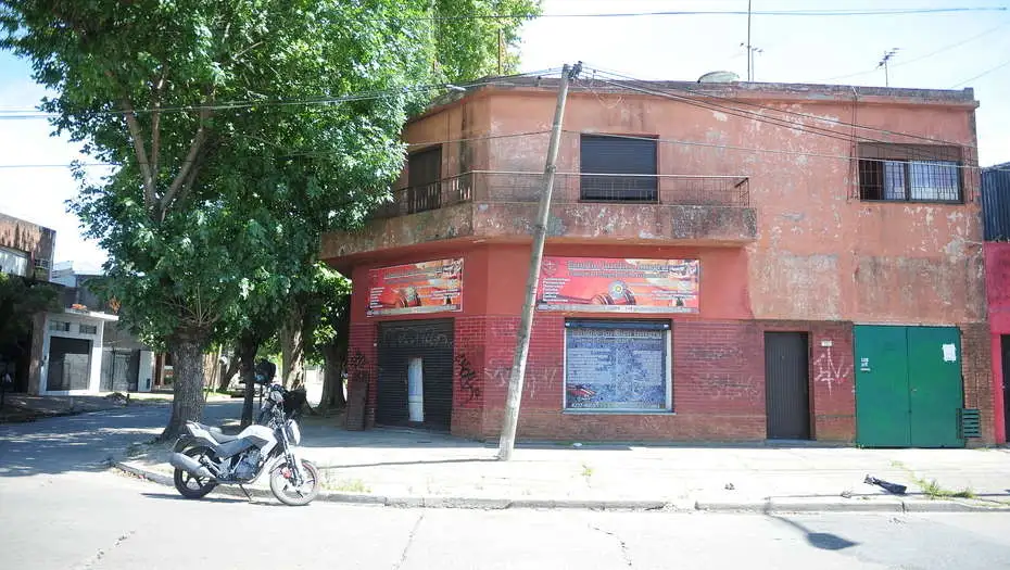 Mataron a balazos a dos jóvenes a la salida de un boliche
