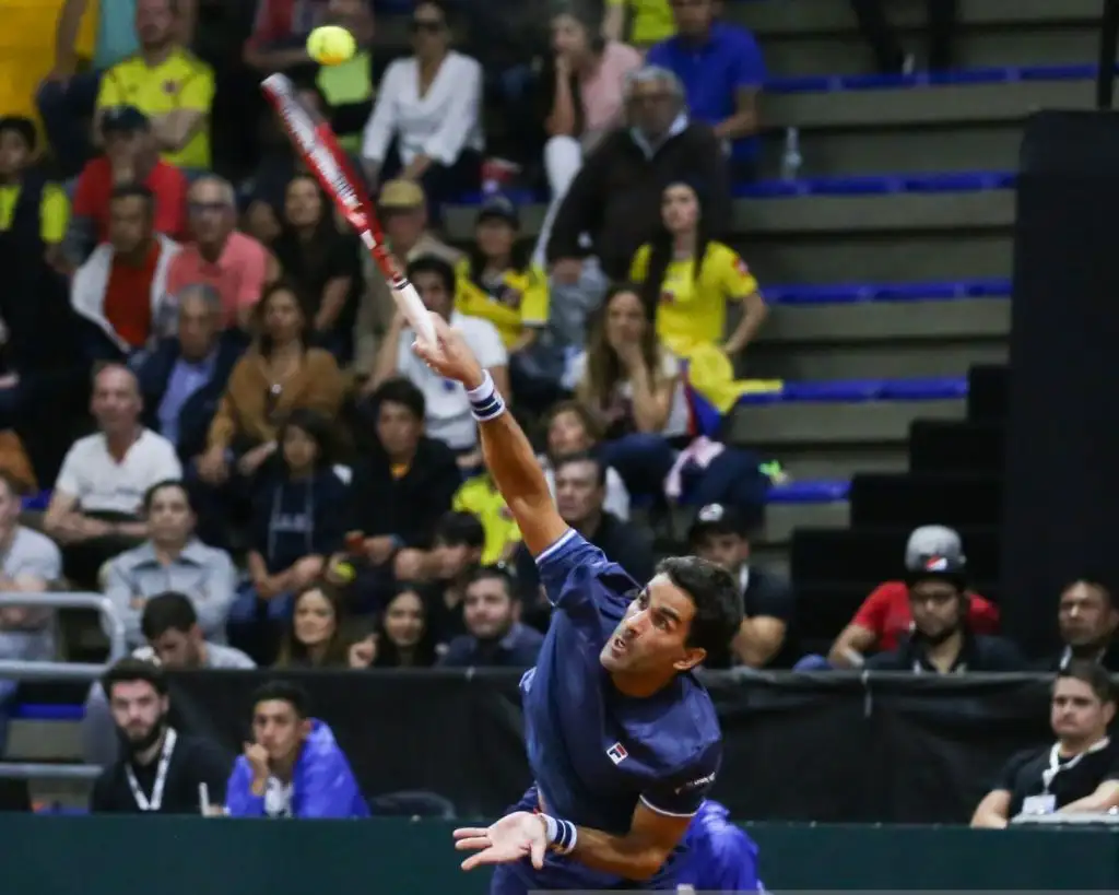 “Machi” González se metió en semifinales en Santiago