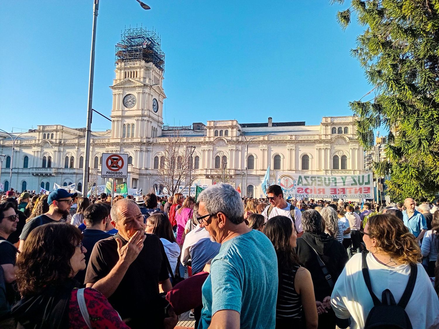 Segunda marcha universitaria del año: críticas al Gobierno nacional por recortes en ciencia y educación