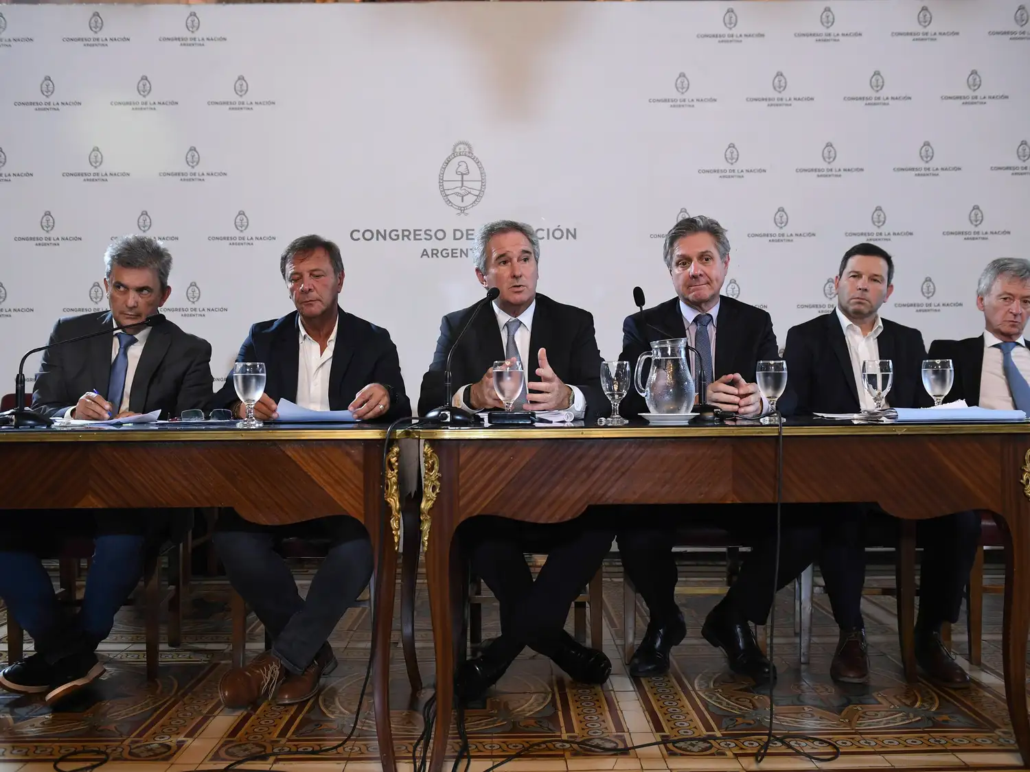 La Comisión Bicameral deliberó durante la tarde de ayer.
