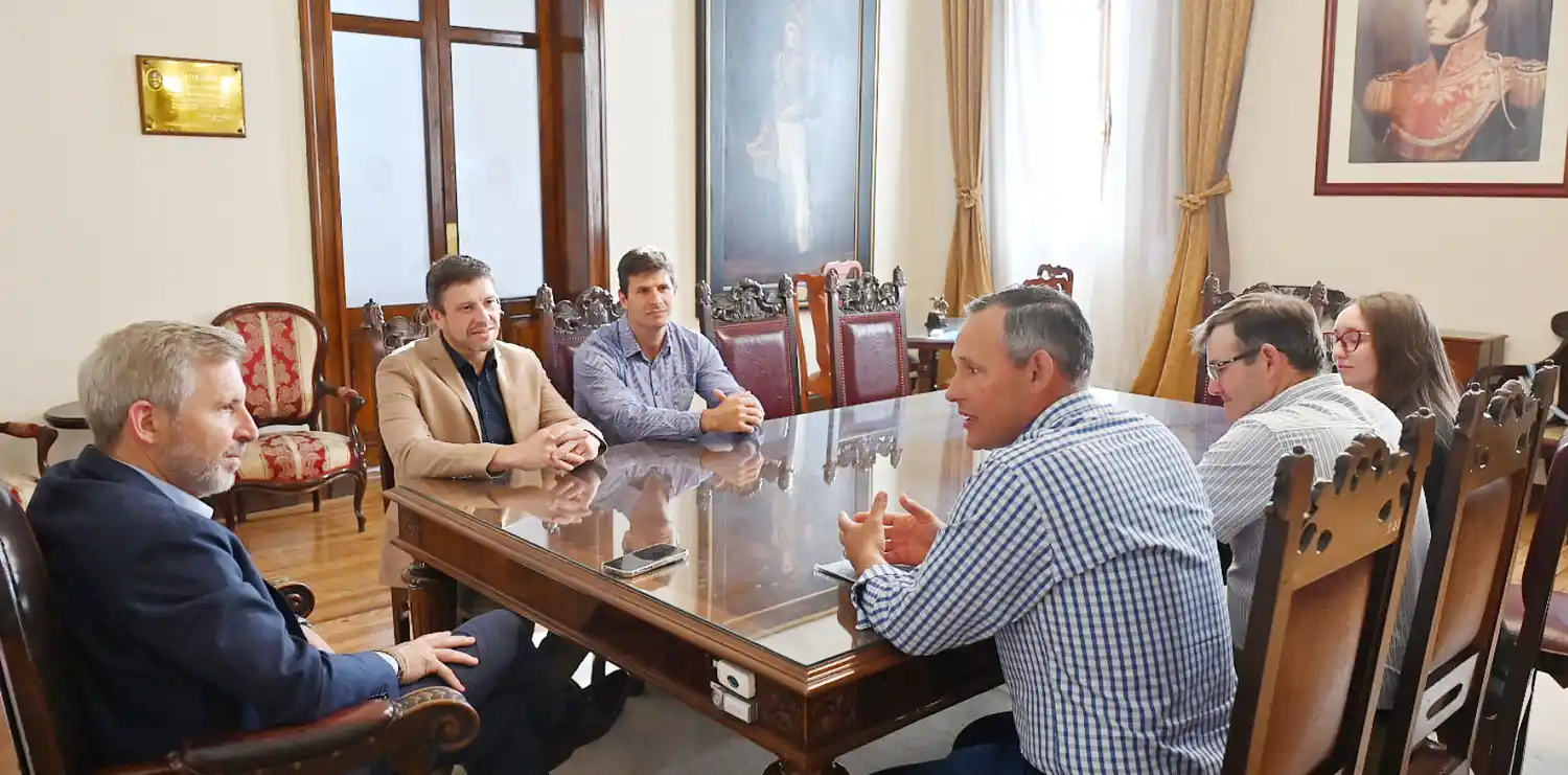 Frigerio recibió a los organizadores de la Jornada de la Cadena Láctea de Entre Ríos