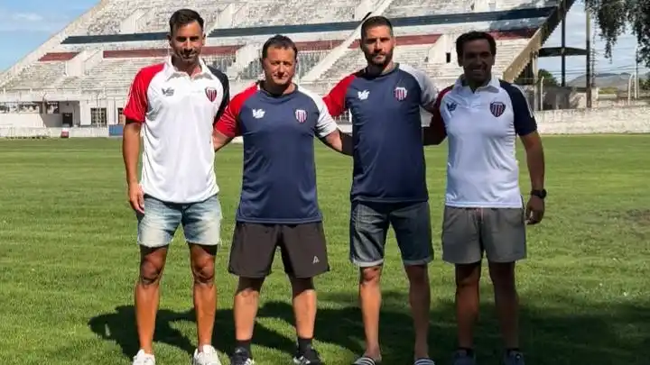 FOTO PRENSA FERRO Diego Bucci, Gerardo Villar, Matías Petersen y Ángel Porfilio; en el estadio Dámaso Latasa.