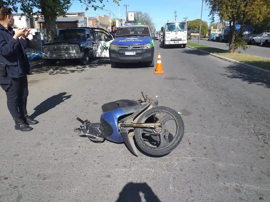 Intentó escapar de un operativo de tránsito y atropelló a una policía