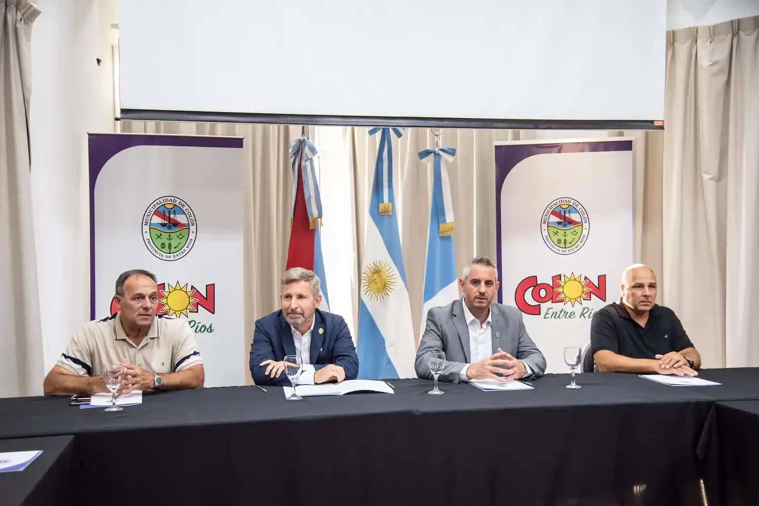 Frigerio advierte que Entre Ríos acudirá a la Justicia internacional por la planta frente a Colón