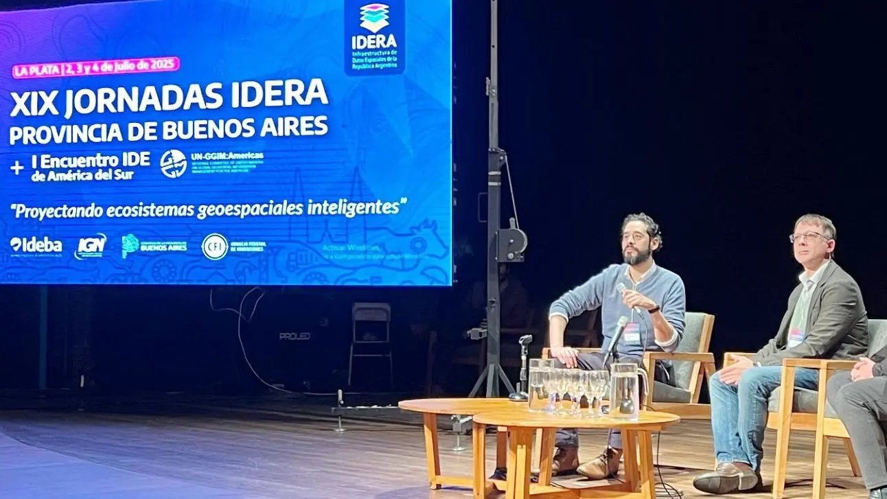 Cristian Federik expuso las políticas públicas vinculadas a la gestión de información geoespacial