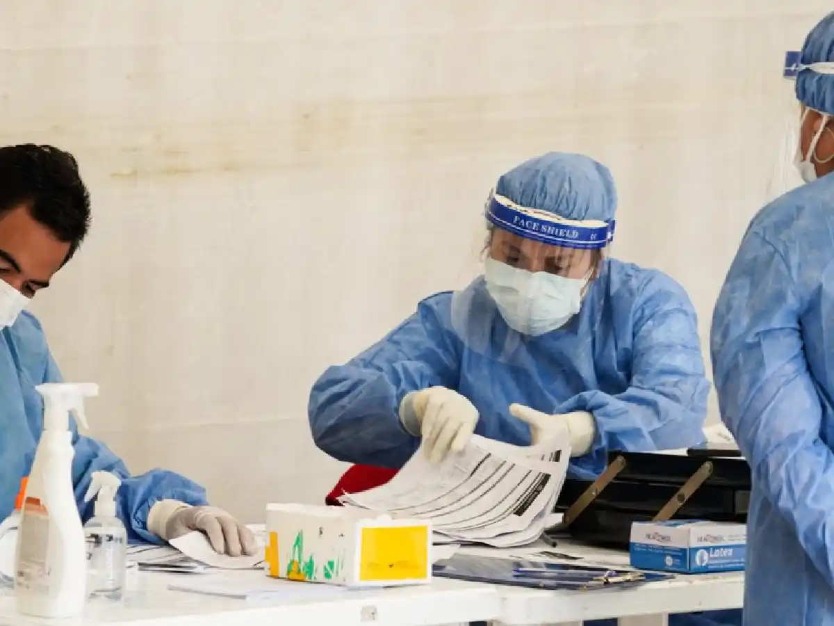 Otras 39 muertes y 4681 nuevos casos de covid en el país