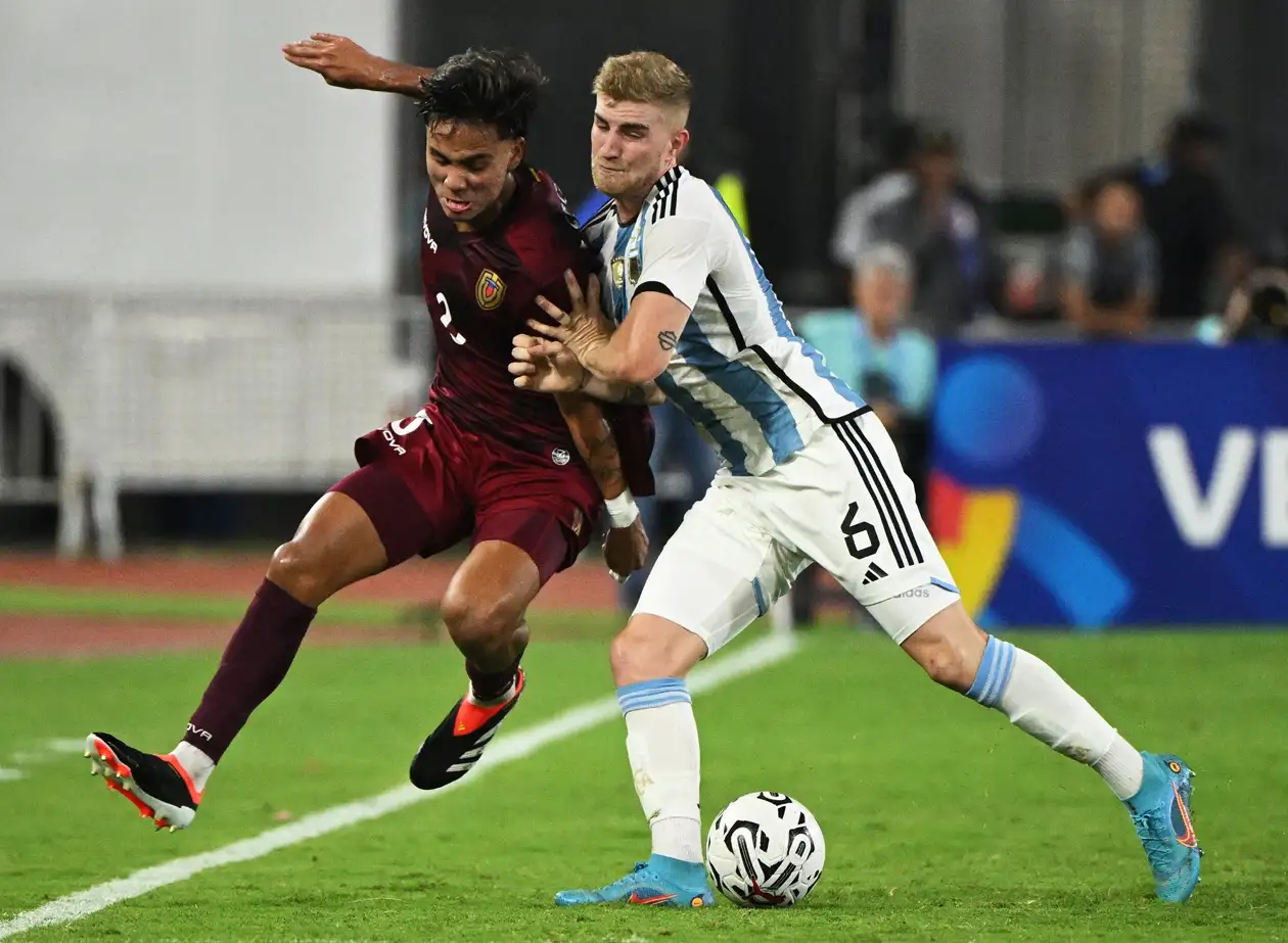Valentini, titular en la zaga argentina.