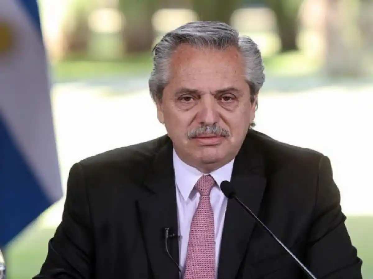 El presidente Alberto Fernández dio positivo de coronavirus y quedó aislado