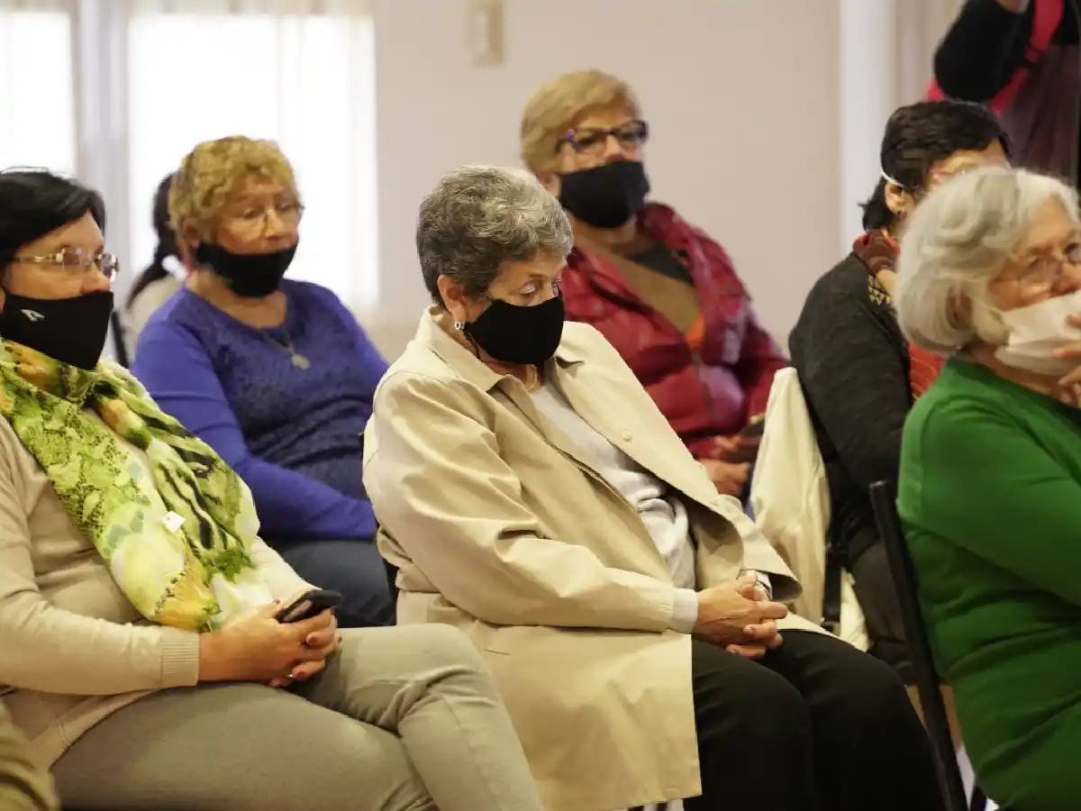 Después de 20 meses,  vuelven las actividades presenciales  para los adultos mayores