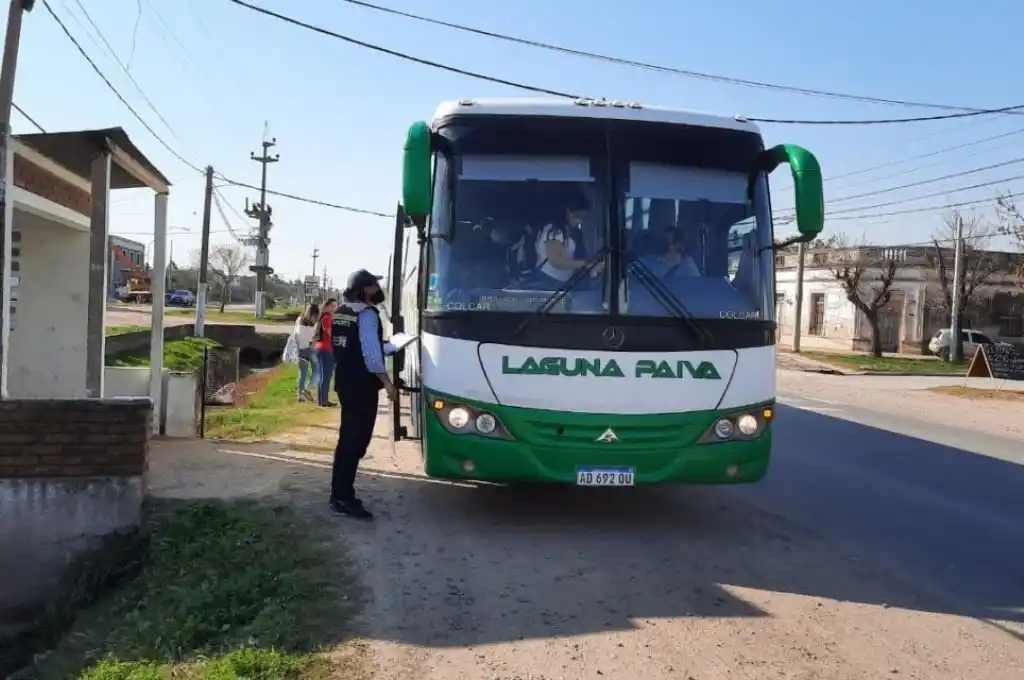 Se reanudan los servicios de transporte de pasajeros en territorio santafesino