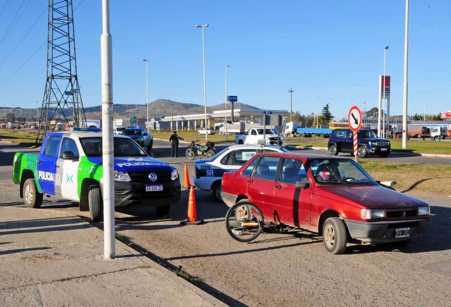 Atropellaron a una ciclista en colectora Macaya y Actis