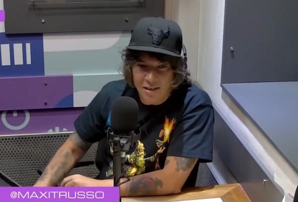 Maxi Trusso se lanzó al público y nadie lo agarró