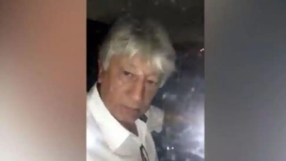 Iba a llevar a unos niños de viaje de egresados, pero descubren que está totalmente borracho