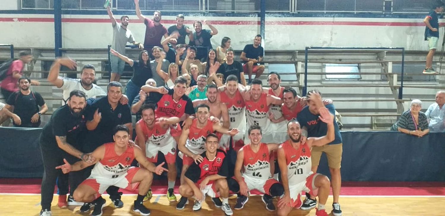 En notable remontada, Independiente ganó en La Plata y continúa en lo más alto
