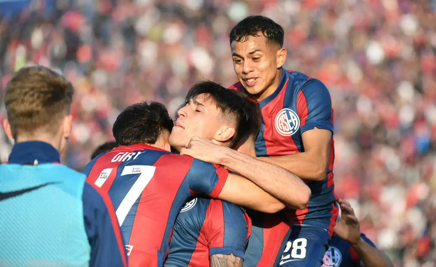 San Lorenzo recibe a Unión e Independiente va a Varela