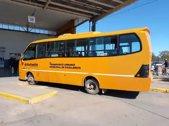 El municipio lanza licitación para adquirir cubiertas y garantizar el funcionamiento de los servicios públicos