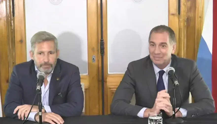 En el marco de la conferencia de prensa, tras la reunión con el gobernador de Entre Ríos, Santilli volvió a rechazar una reunión con Kiciloff
