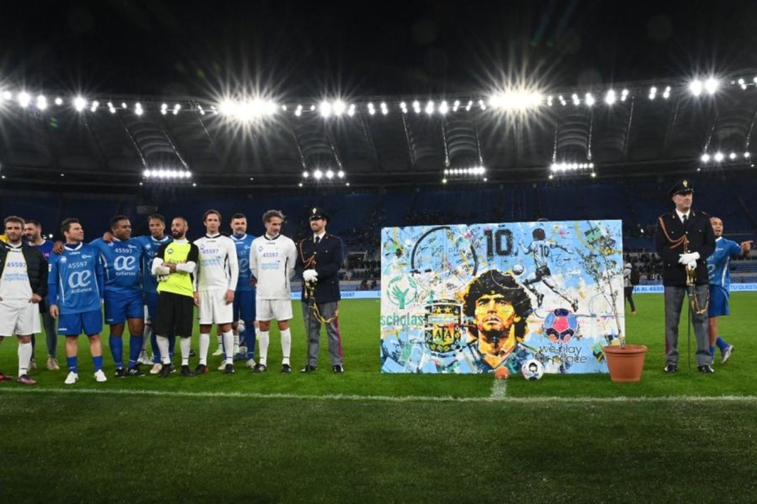 El Partido por la Paz homenajeó a Maradona