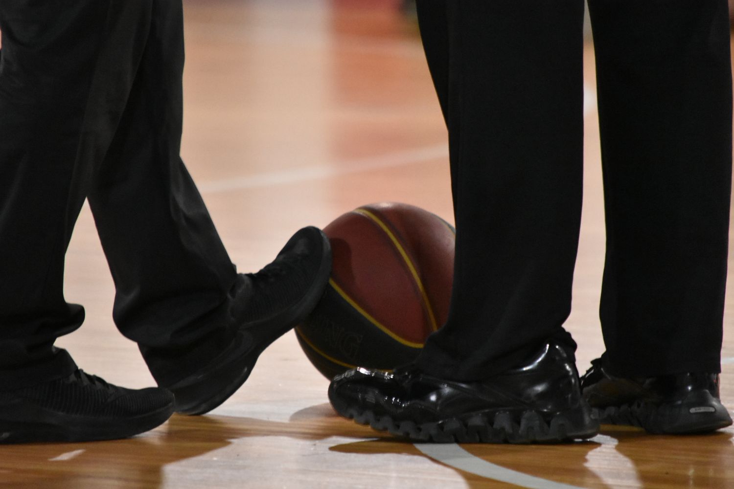 Debanba: ocho expulsados en cinco fechas, el lunar del torneo que pone en auge al básquet local