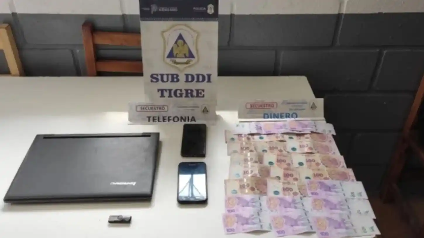 Extorsionaba a su ex amante con fotos y videos íntimos para obligarla a seguir teniendo sexo