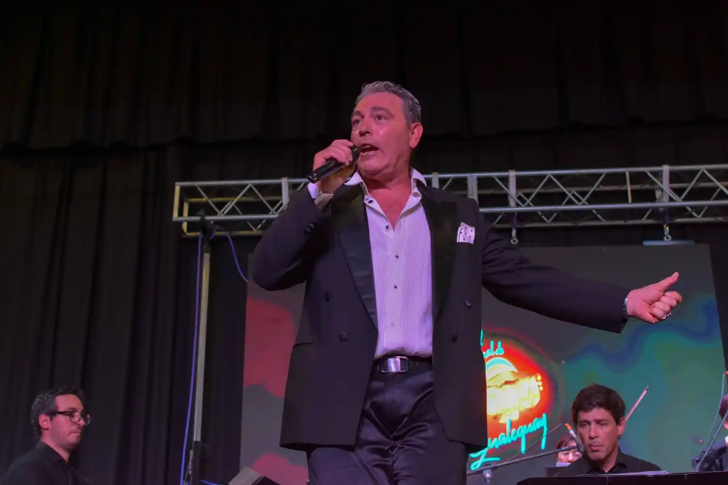 Daniel Alexis: “Fue una noche mágica y estamos agradecidos por el apoyo de la gente”